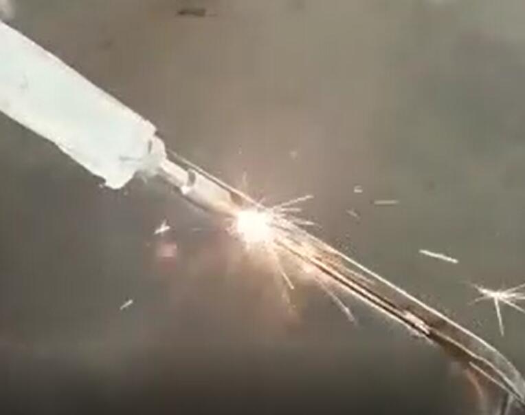 手持激光焊接機焊接油箱